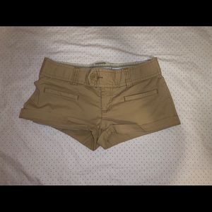 american eagle khaki shorts